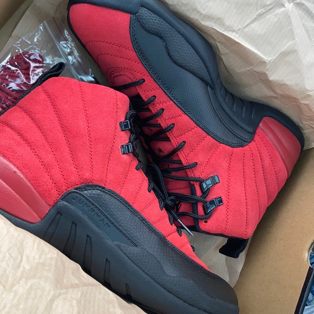 JORDAN 12